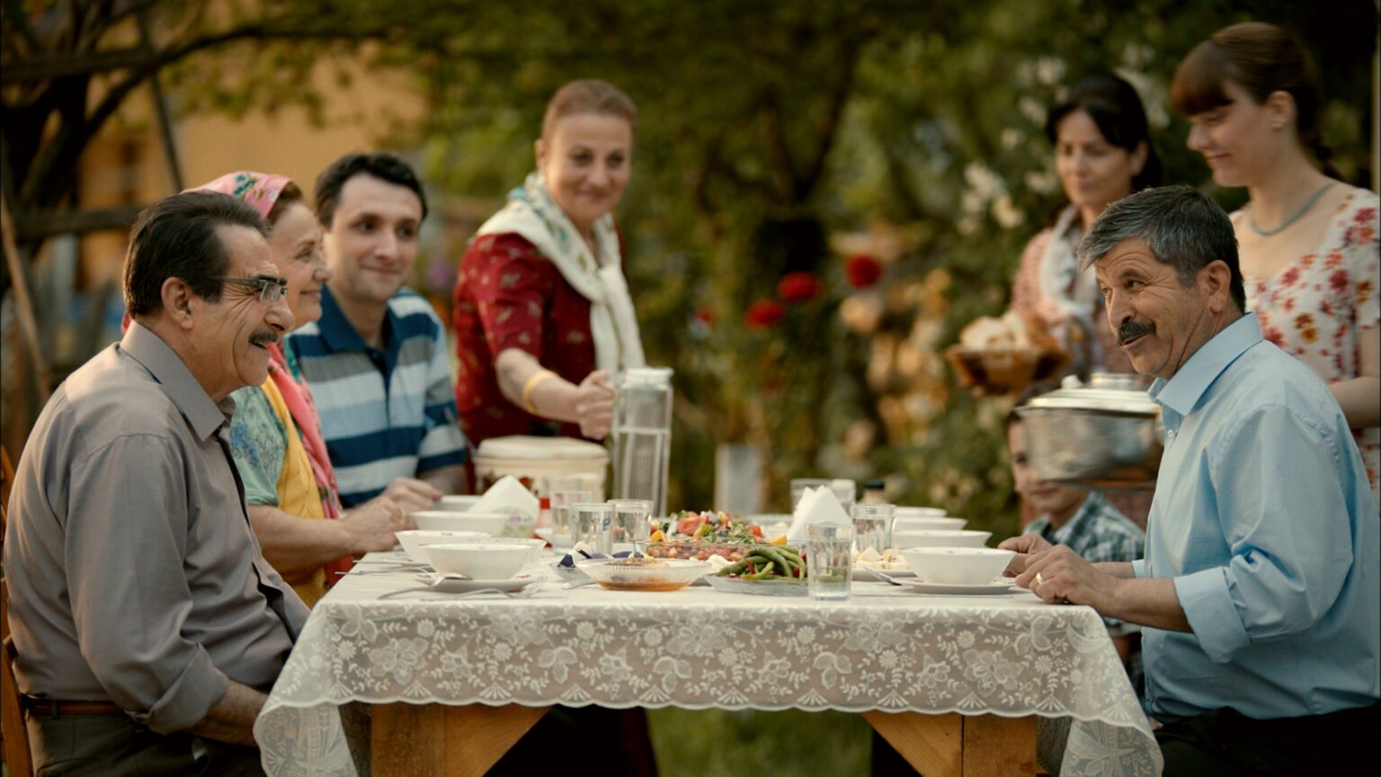 Особенности национальной семьи. Турецкое гостеприимство. Турецкое застолье. Застолье турков. Застолье в Турции.